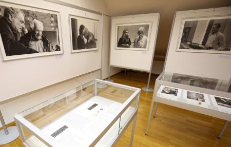 RAZSTAVA FOTOGRAFIJ JANEZA BOGATAJA 01 FOTO LJUBO VUKELIČ